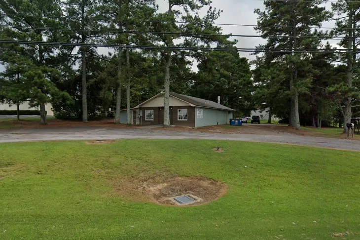 Albertville Animal Hospital: Trapp Ellen DVM