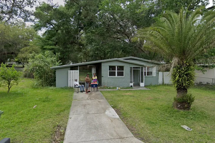 Mikes Dog House